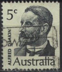Australia 451 (used) 5c Alfred Deakin, PM, indigo on greenish paper (1969)