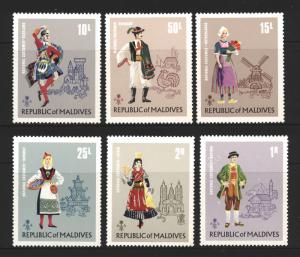 Maldives Island SC383 - Sc388 National Costume Of Scotland Full Set MNG