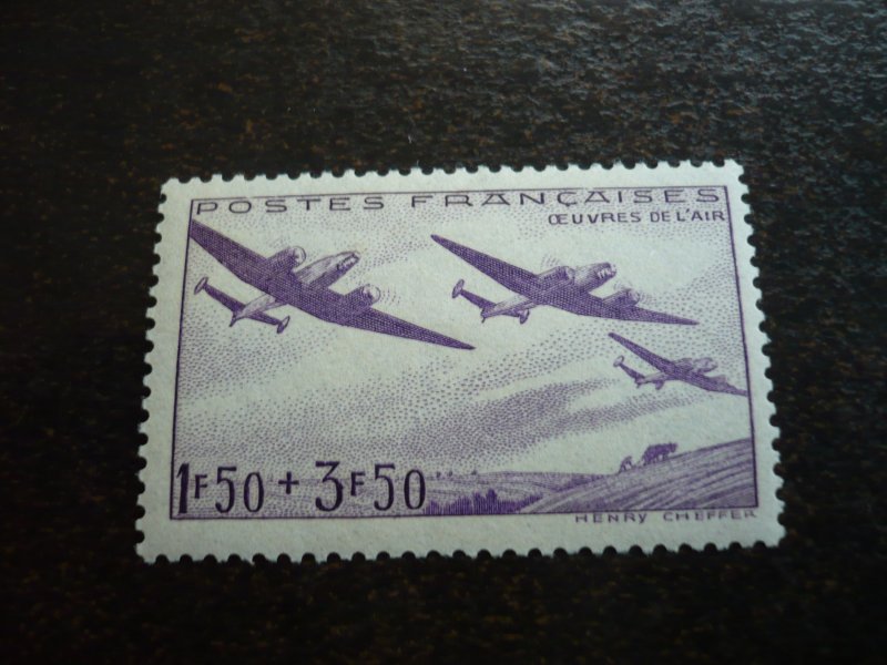 Stamps - France - Scott# B130 - Mint Hinged Set of 1 Stamp