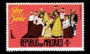 Maldive Islands - #662 Coronation ceramony - MNH