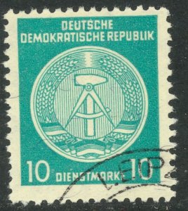 GERMANY DDR 1957-60 10pf ARMS Official Granite Paper Sc O38 CTO Used