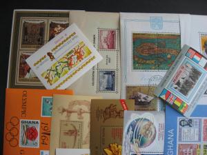 Scrap pile of 22 various nicer WW SS souvenir sheets mixed condition,what lurks?