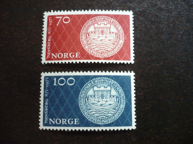 Stamps - Norway - Scott# 568-569 - Mint Never Hinged Set of 2 Stamps