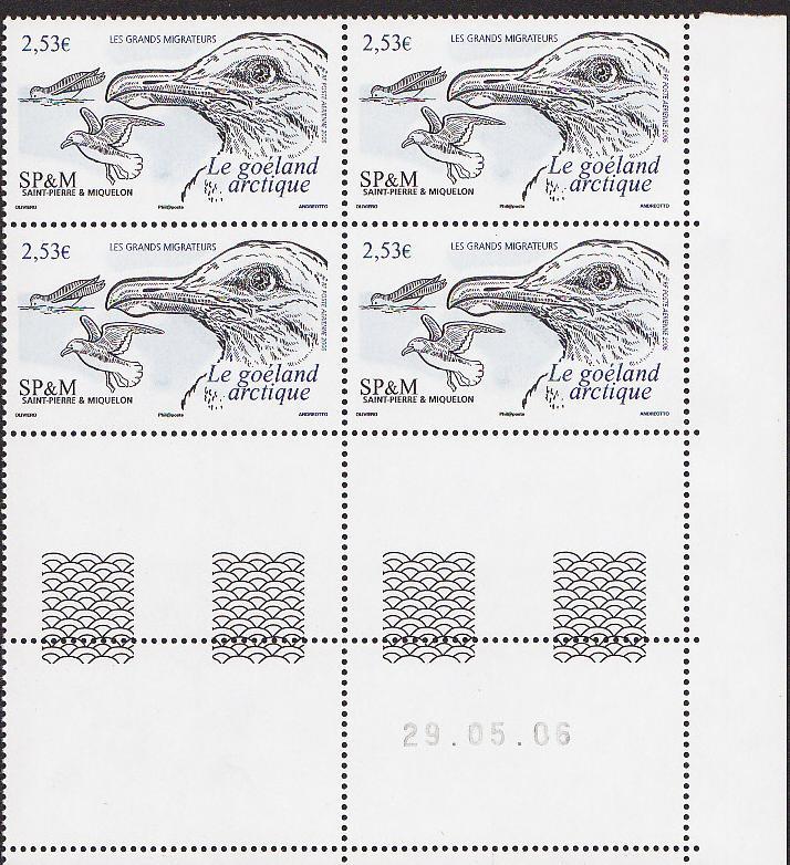 St. Pierre & Miquelon Icelandic Seagull 1v Corner Block with