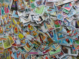 Worldwide topical paradise 650 different stamps, interesting group worth a look! 