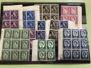Northern Ireland mint never hinged vintage stamps Ref 65670 