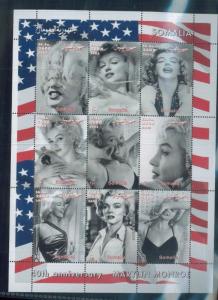 MARLYN MONROE W/ Flag Back Round Mini Sheet of 9 MNH (Unlisted) - Somalia E30