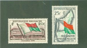 MADAGASCAR 303-4 MH BIN $1.05