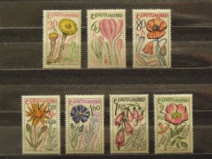6907   Czechoslovakia   MNH # 1354-60   Flowers      CV$ 11.05