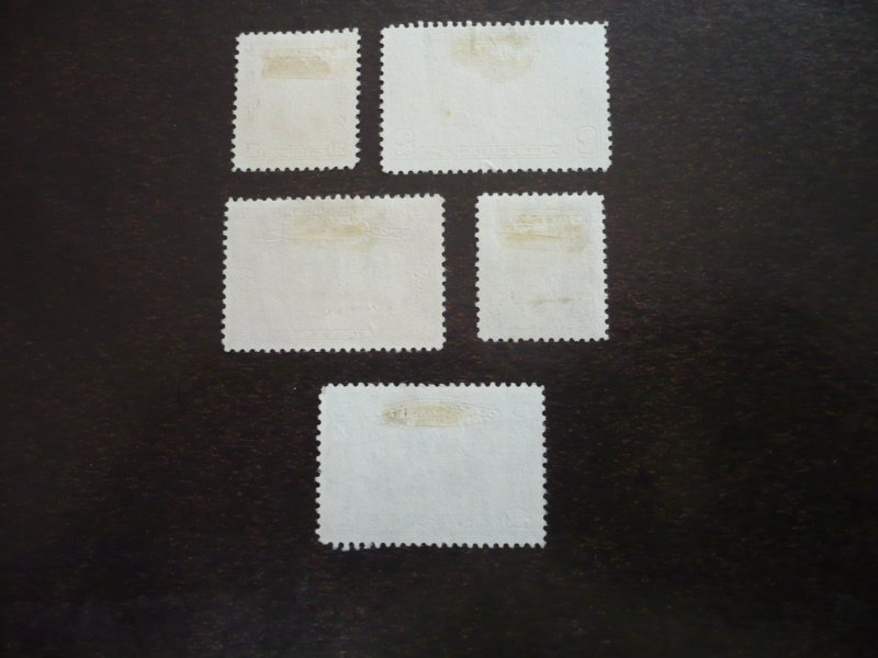 Stamps - Canada - Scott# 141-145 - Used Set of 5 Stamps