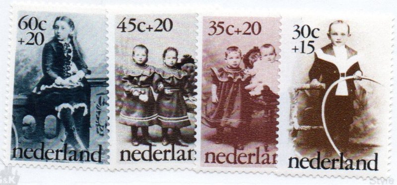 NETHERLANDS B505-8 MH SCV $2.80 BIN $1.40 CHILDREN