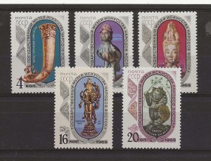 Russia 1969 Oriental Art set of 5 sg.3723-7  MNH