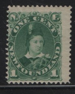 NEWFOUNDLAND 44   MINT HINGED