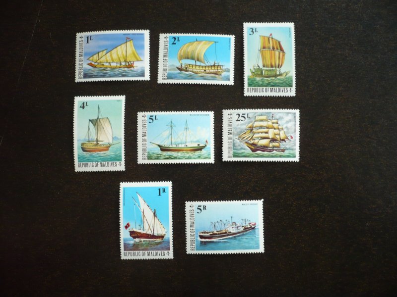 Stamps - Maldive Islands - Scott# 575-582 - Mint Never Hinged Set of 8 Stamps