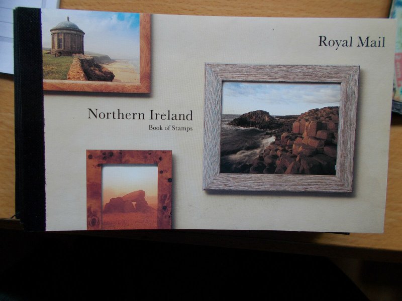 DX16 £6.04 Northern Ireland Prestige Booklet Complete - At Under Face - Cat £25  