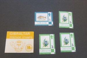 Gibraltar 1977 Sc 341,343 Booklet