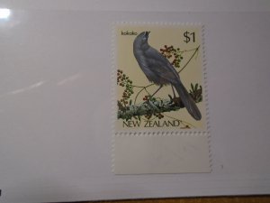 New Zealand  #  768    MNHl