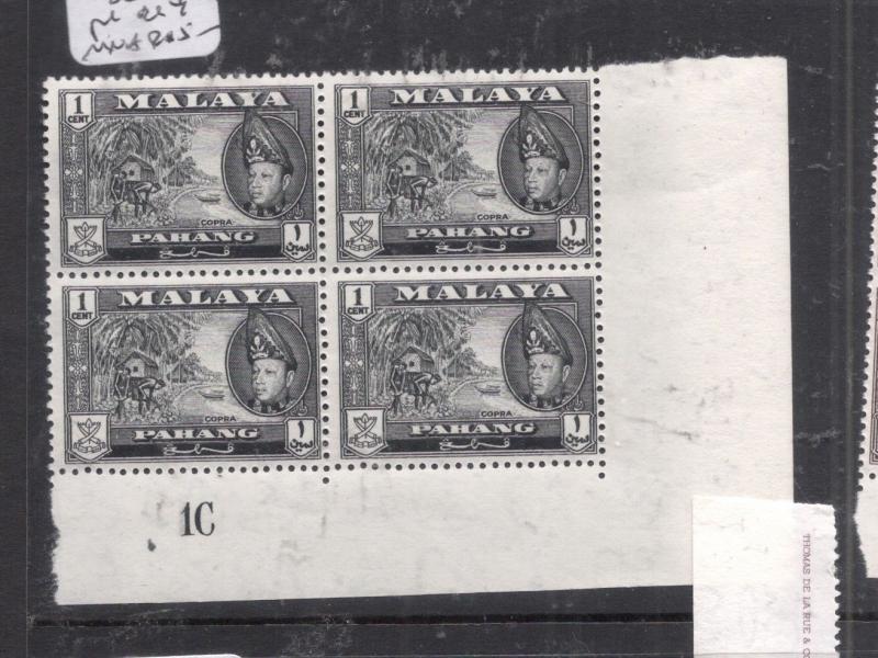 Malaya Pahang SG 75 Plate Block of Four MNH (8dji)