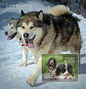 Dogs Stamps Niger 2014 MNH Basset Hound Pets Domestic Animals 1v S/S