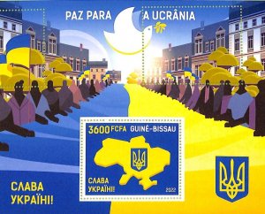 A7549 - GUINE BISSAU - MISPERF ERROR Stamp Sheet - 2022 - Peace for UKRAINE-