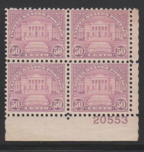 701 VF-XF never hinged plateblock with nice color cv $ 250 ! see pic !