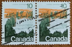 Canada #594 F/VF used pair.