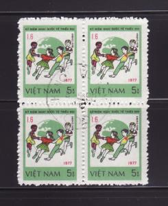 North Vietnam 899 Block of 4 U Children, Globe (C)