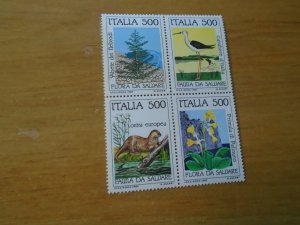 Italy  # 1637a  MH