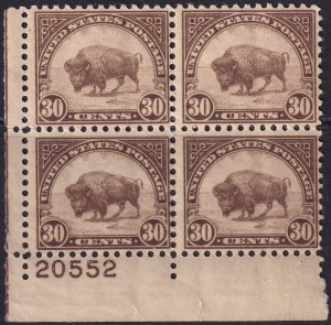 #700 Mint NH, VF, Plate number block of 4 (CV $95) (CV $21 - ID42572) - Josep...