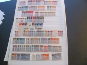 GERMANY MOSTLY MNH 1872-1923 LOT    VF/XF  (147)