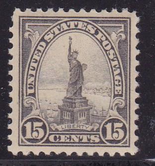 United States 15c gray Statue of Liberty  VF++/NH