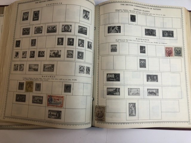 The New World Wide Postage Stamp Album Lots Of Old Stamps