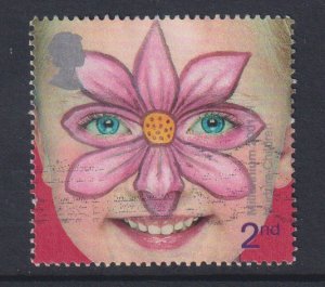 Great Britain  #1944  used  2001  painted faces of children 2nd