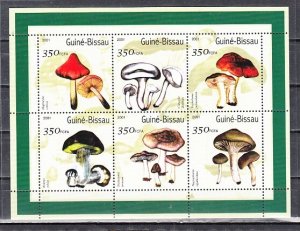 Guinea Bissau, 2001 issue. Mushrooms on a sheet of 6.