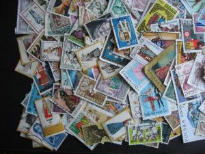 Topical hoard breakup 250 Costumes (dupes, mixed cond)