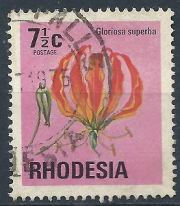 Rhodesia 1974 - 7½c Flame Lily - SG495 used