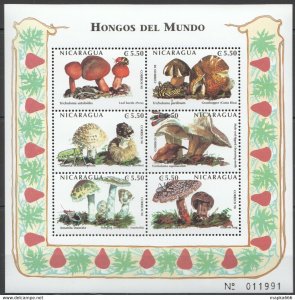 Nicaragua Flora Nature Mushrooms Kb ** Stamps Pk269