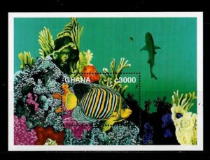 Ghana 1997 - King Angel Fish - Souvenir Stamp Sheet - Scott #1958 - MNH