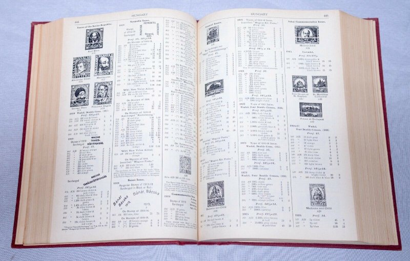 1935 WORLDWIDE SCOTT Standard Postage Stamp CATALOGUE Hardcover 1000+ Pages