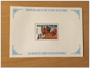 2005 Ivory Coast Ivory Coast Block Mi. Bl. 99 Traditional Kings & Chefs-