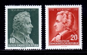 Germany (DDR) - Scott #278-279 - MH - Pulled perfs at bottom #278 - SCV $14