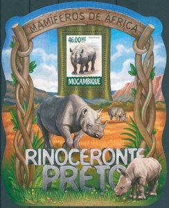 Mozambique 2015 MNH Wild Animals Stamps Rhinos Black Rhinoceros 1v S/S II
