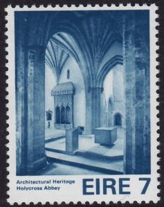 Ireland - 1975 - Scott #378 - mint - Architecture