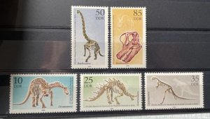 (2368) DDR 1990 : Yv# 2904/05 DINOSAURS - MNH VF