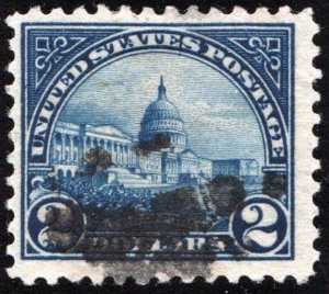 SC#572 $2.00 U.S. Capitol Single (1923) Used