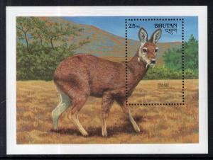 Bhutan 935 Deer Souvenir Sheet MNH VF