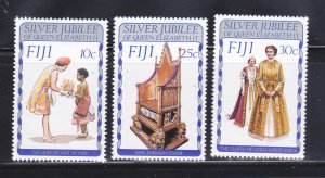 Fiji 371-373 Set MNH Queen Elizabeth