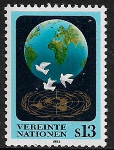 UN, Vienna #149 MNH Stamp - Globe and Doves