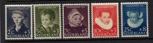 Netherlands Scott B301-305 MNH! Portraits Paintings!