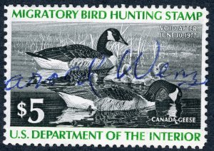 #RW43 – 1976 $5.00 Canada Geese. Used.